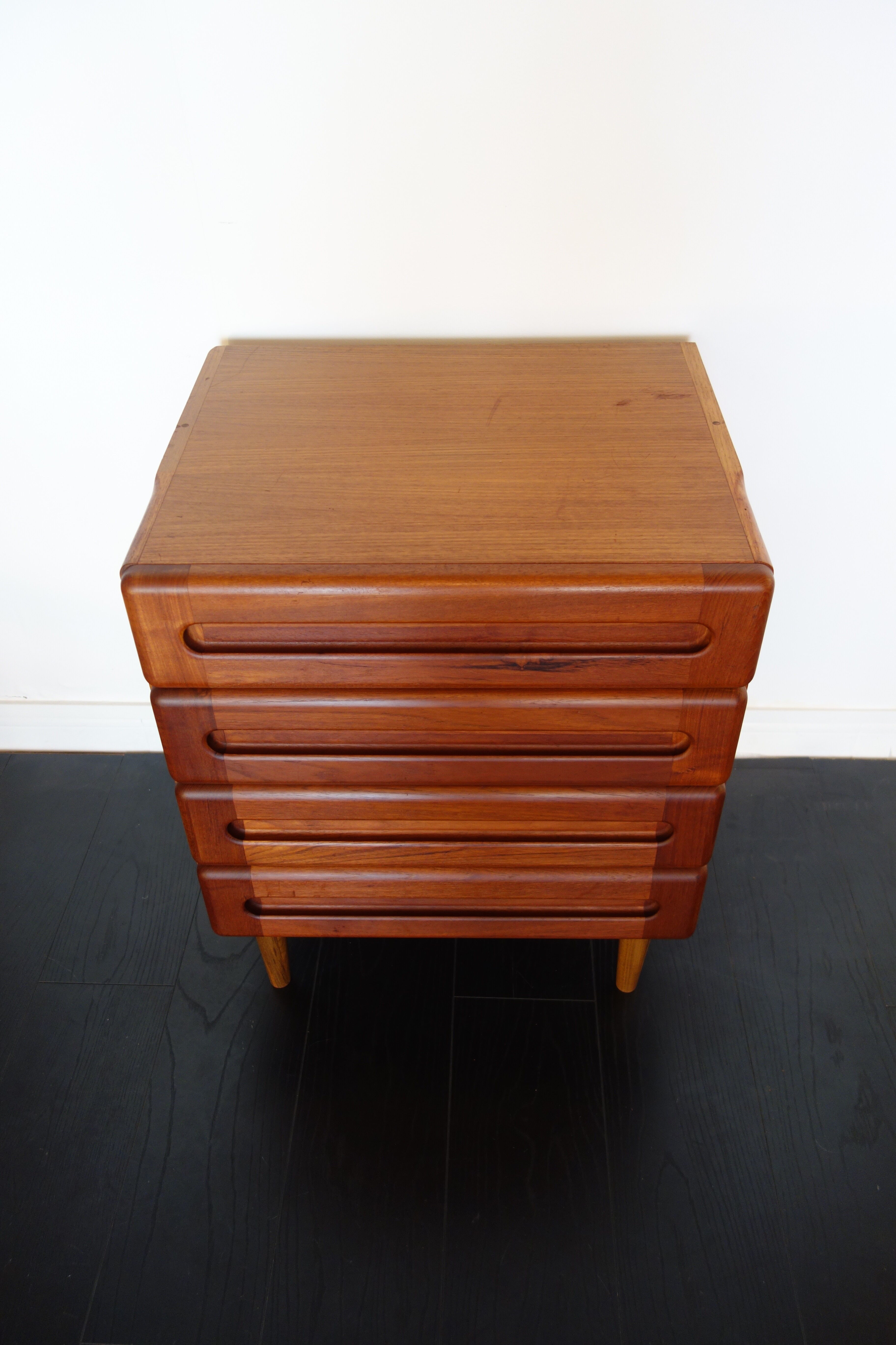 Danish teak chest of drawers 60s