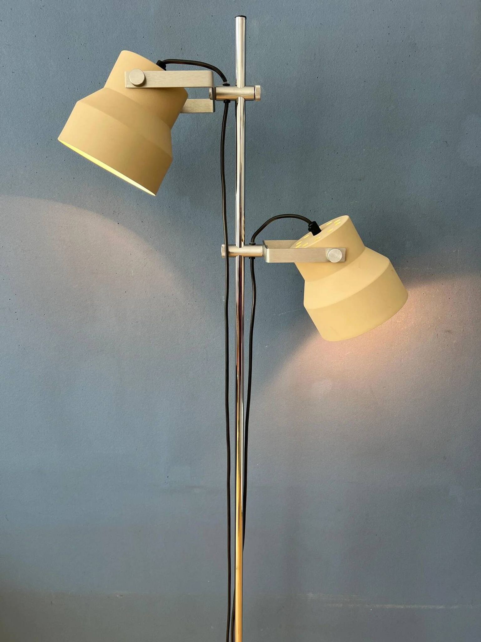 Lampadaire beige Dijkstra de style Space Age du milieu du siècle