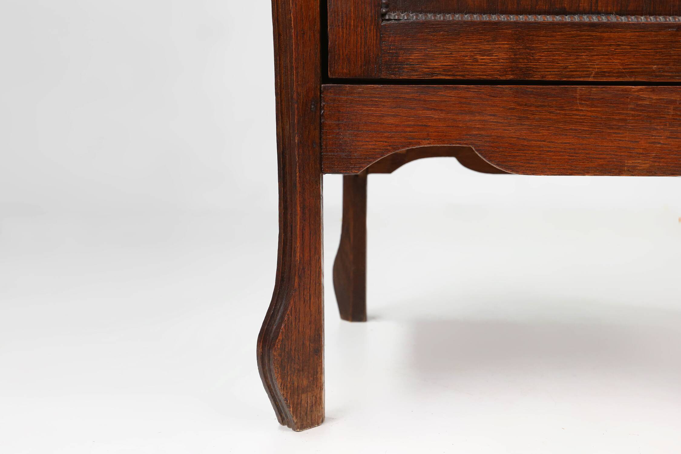 Art Nouveau night stand in oak, France ca. 1910