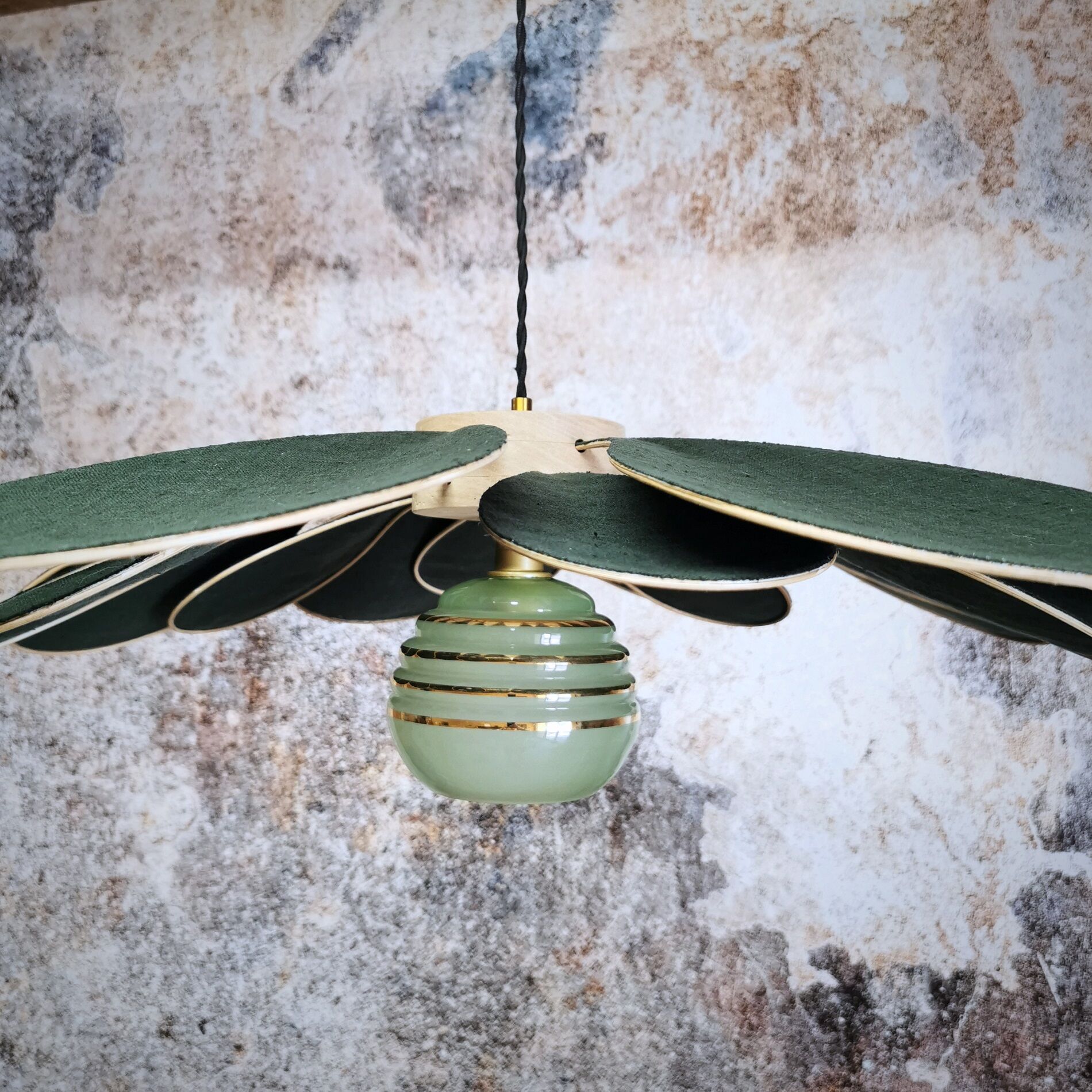 Suspension flower petals linen and rattan, vintage globe