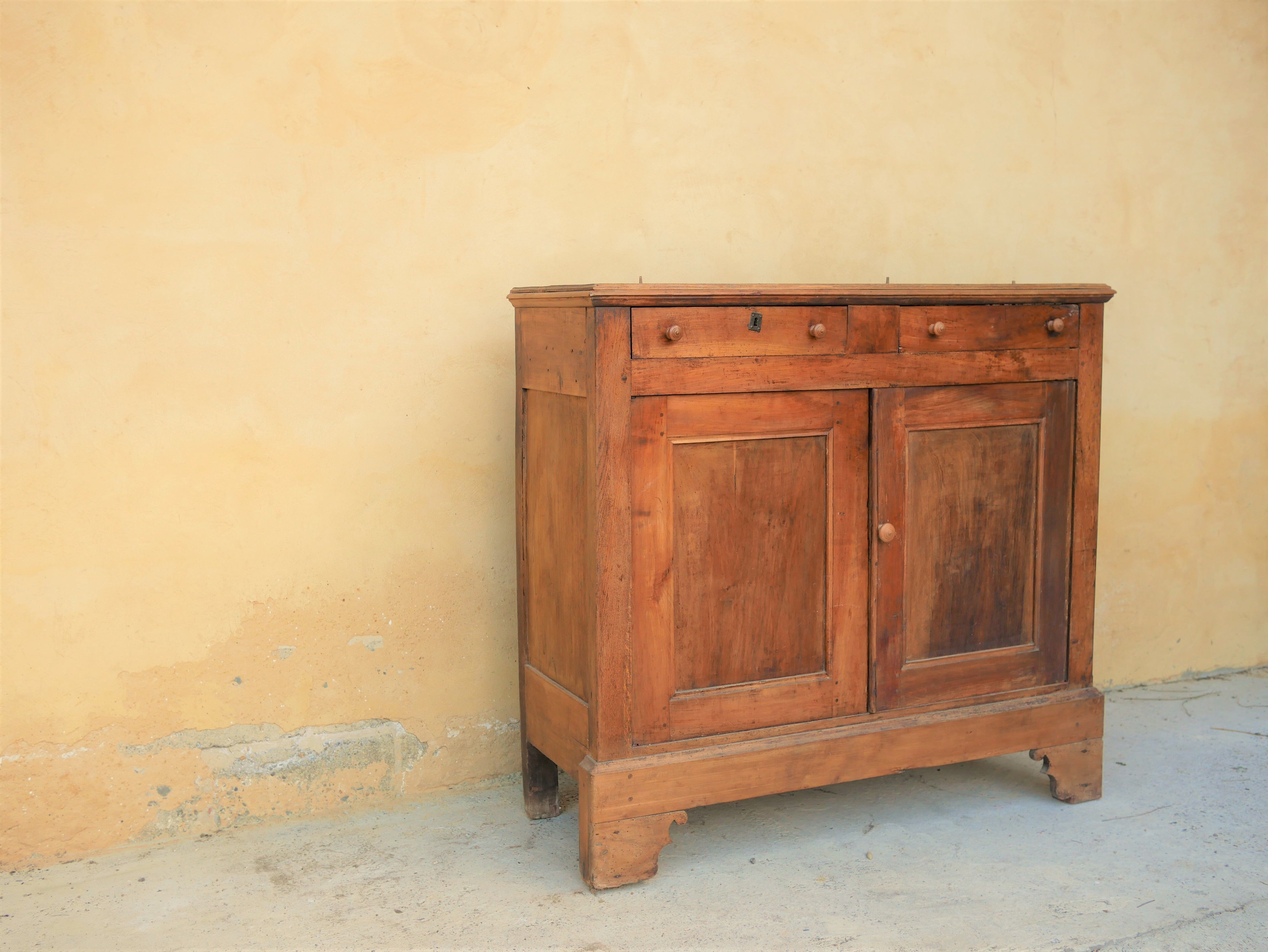 Buffet vaisselier en bois massif