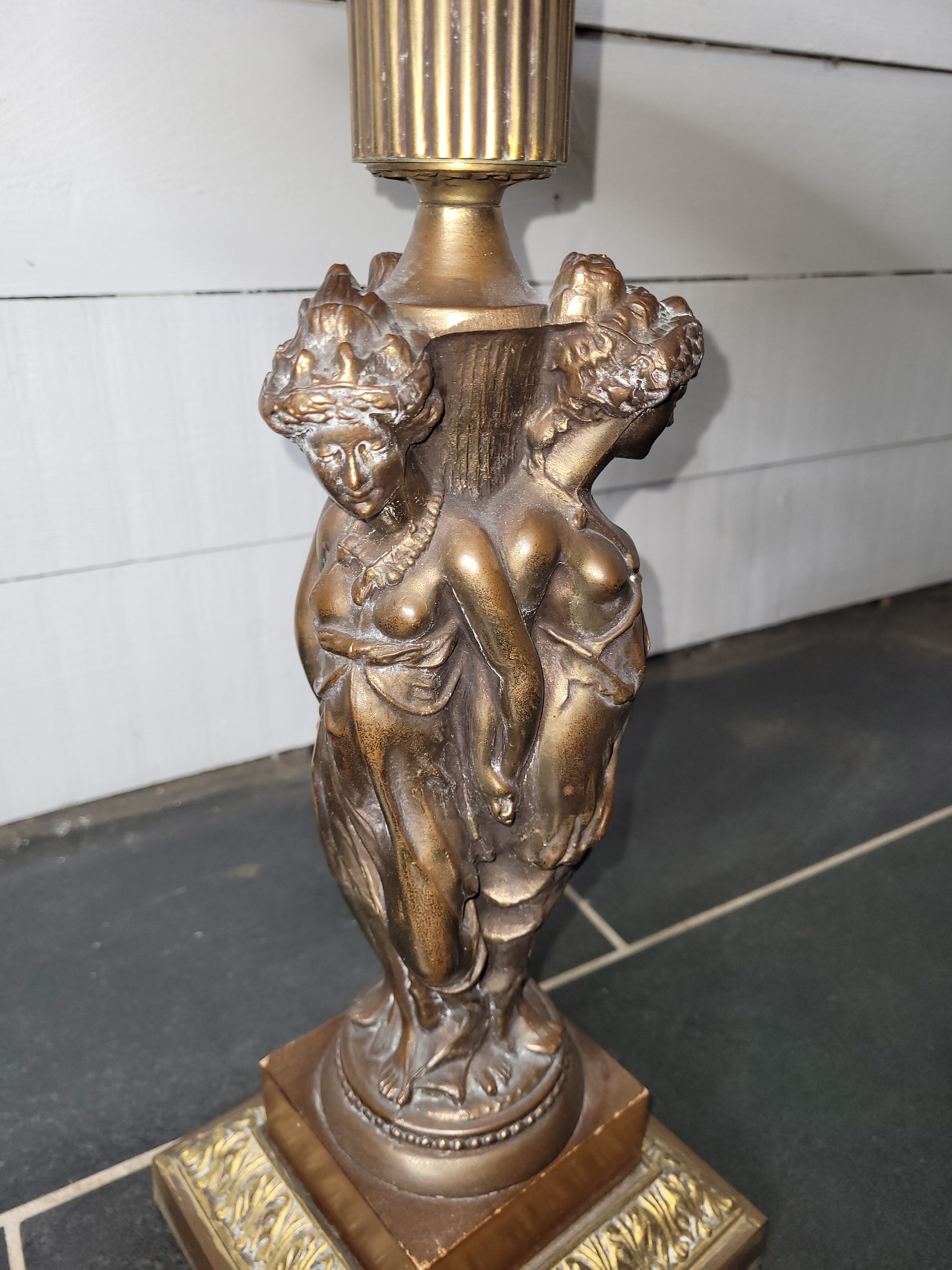 Table d'appoint style empire en bronze