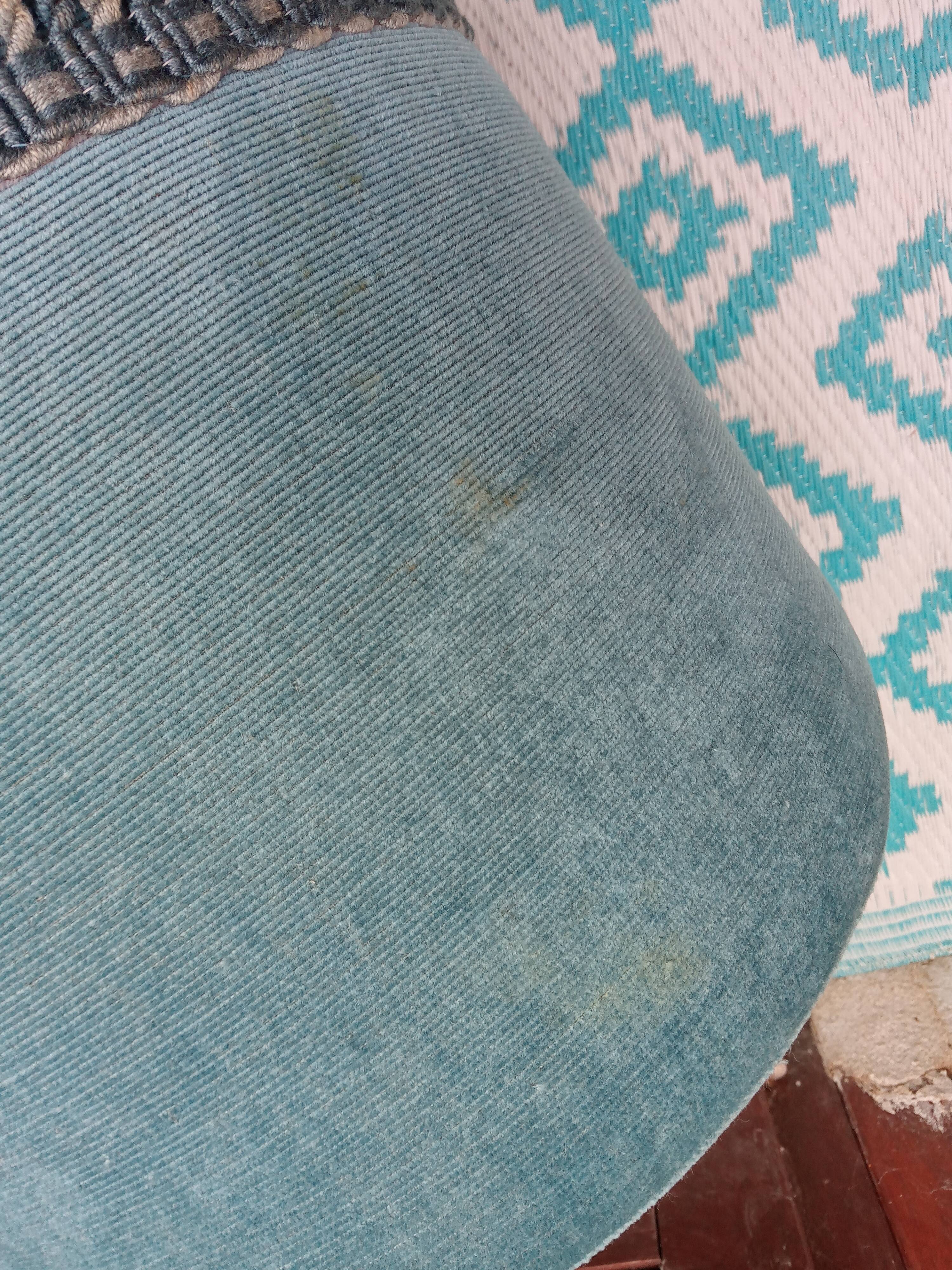 Pouf velours      :