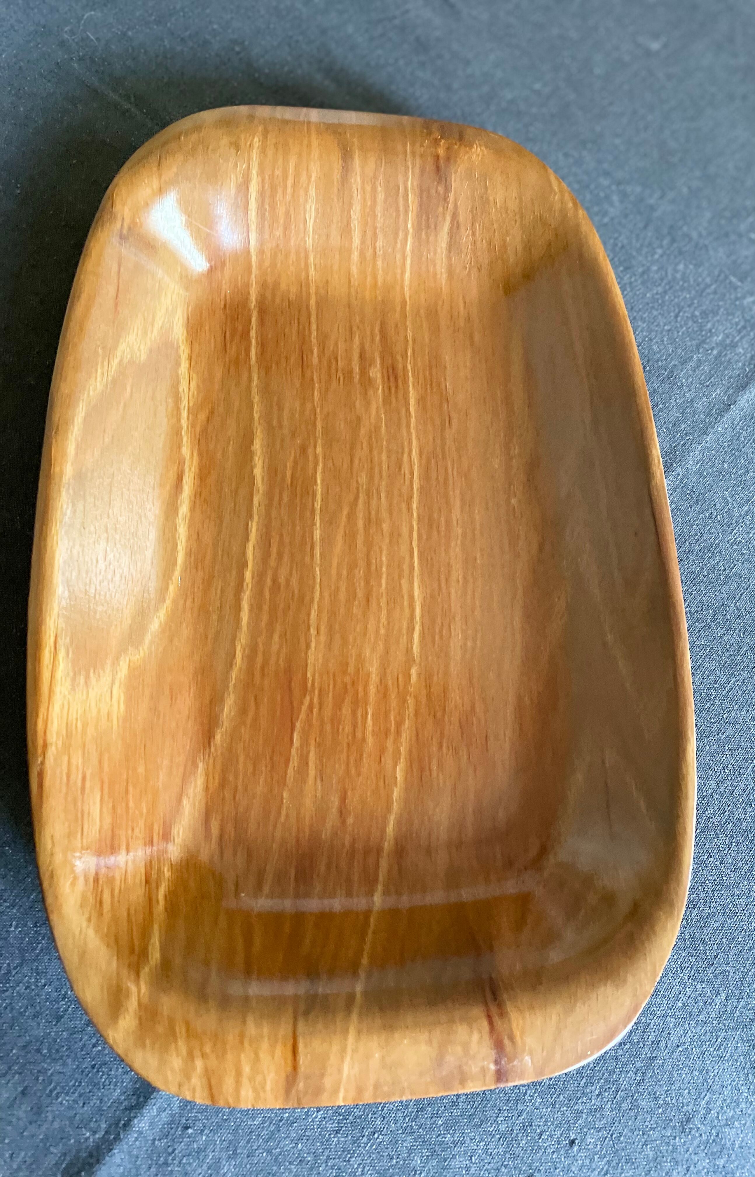 Thermoformed Scandinavian wood dish Gerling Sol Ohligs