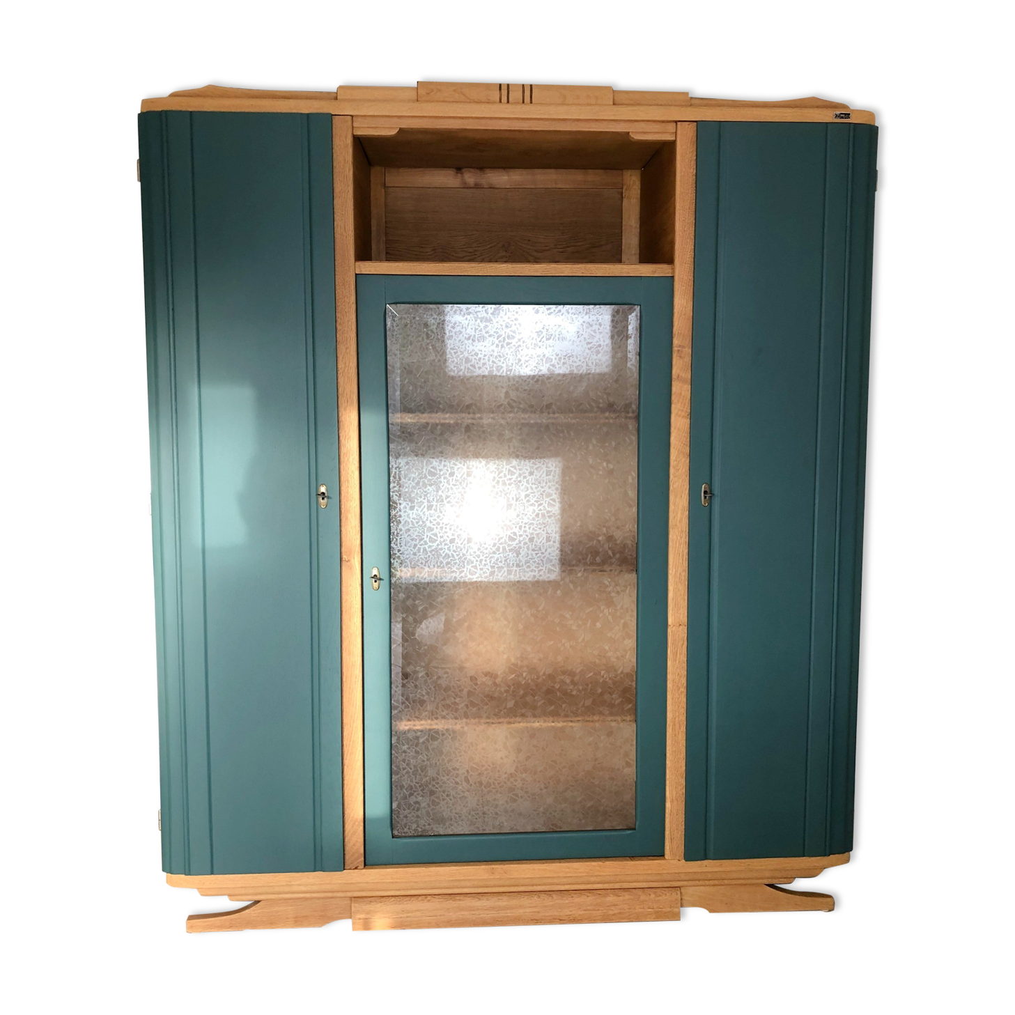 Wardrobe dating from the early 20th century