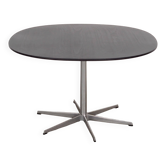 Table en frêne, design danois, années 1980, designer Arne Jacobsen pour Fritz Hansen.