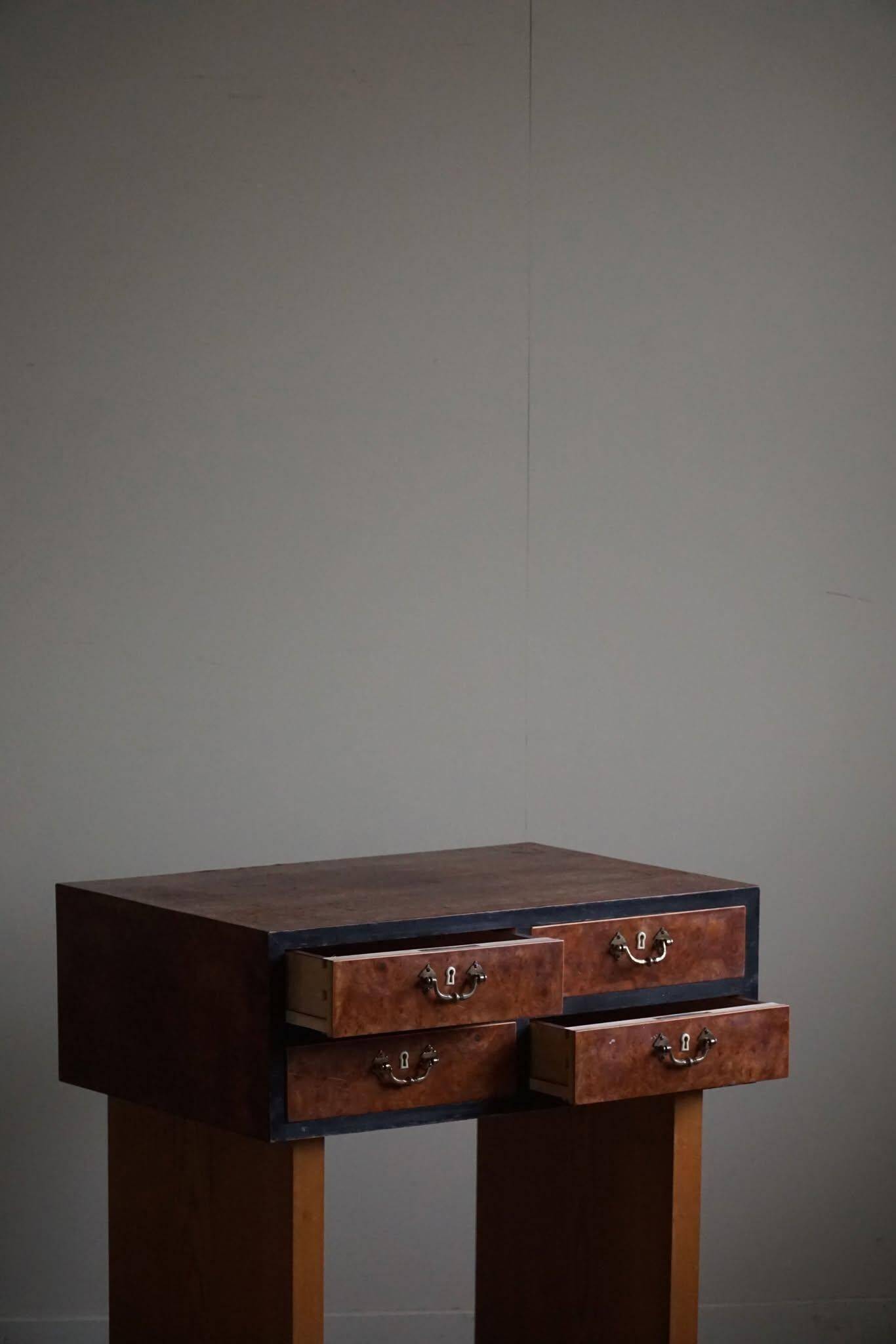 Danish Art Deco console with elm wood and burl drawers, 1940s.