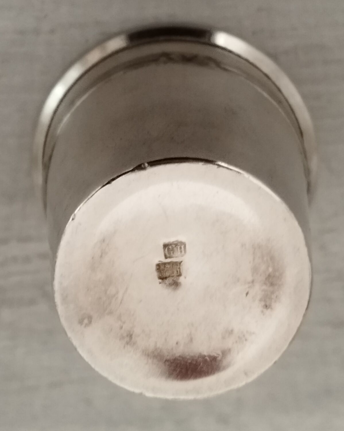 Liquor service crystal carafe glasses silver metal