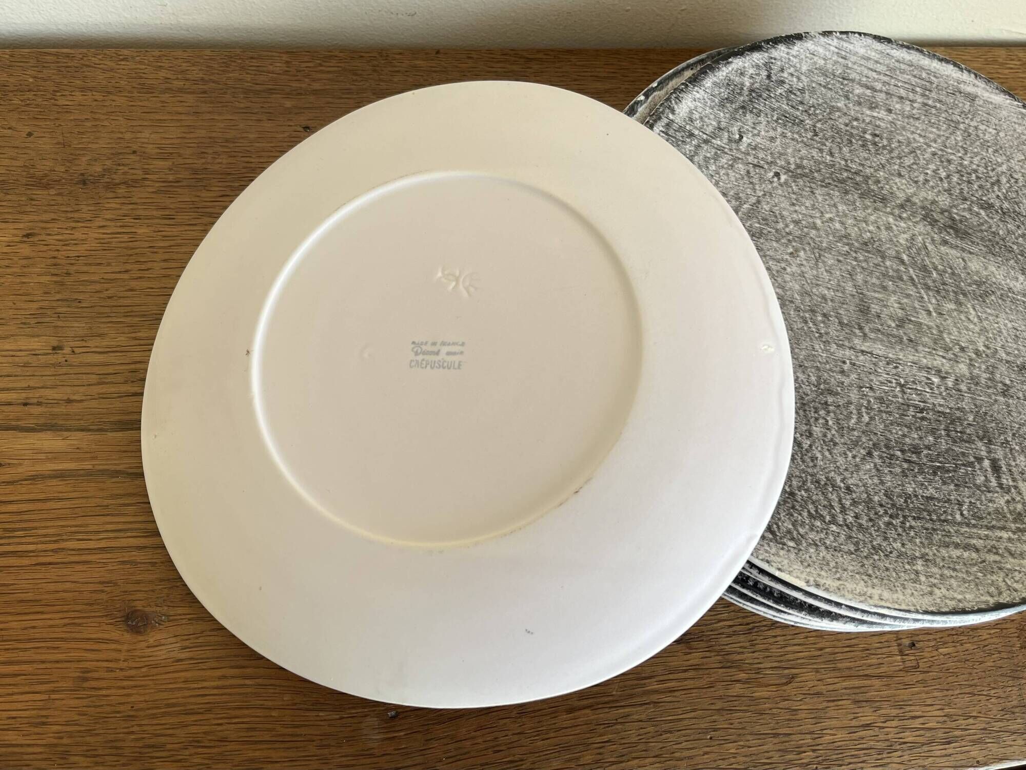 Set of 8 brutalist plates 1970 grey Niederviller Twilight