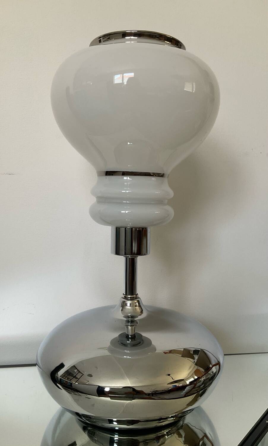 Vintage lamp in opaline and chrome metal