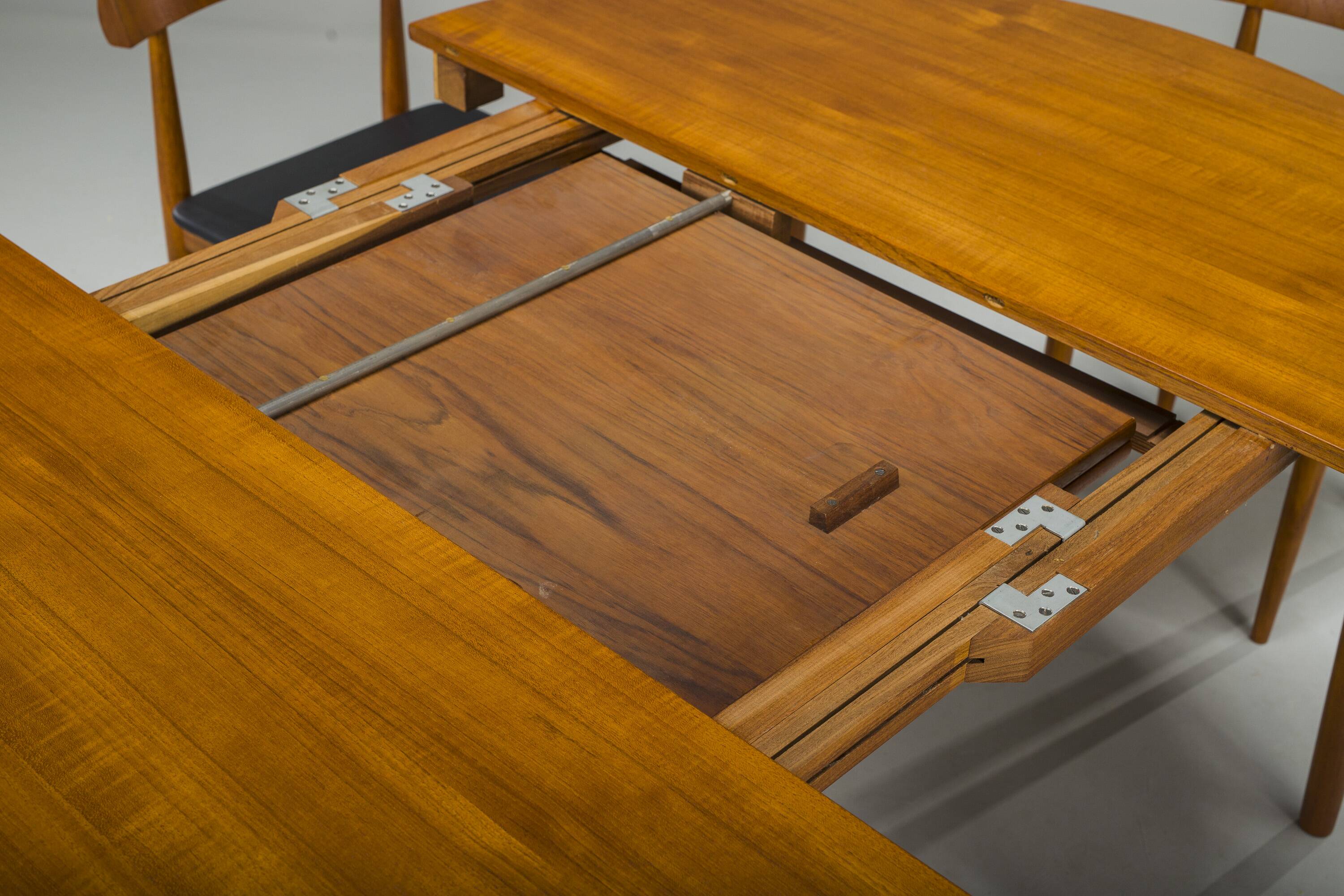 Danish Teak Extendable Dining Table and Chairs by Hans Olsen for Frem Røjle