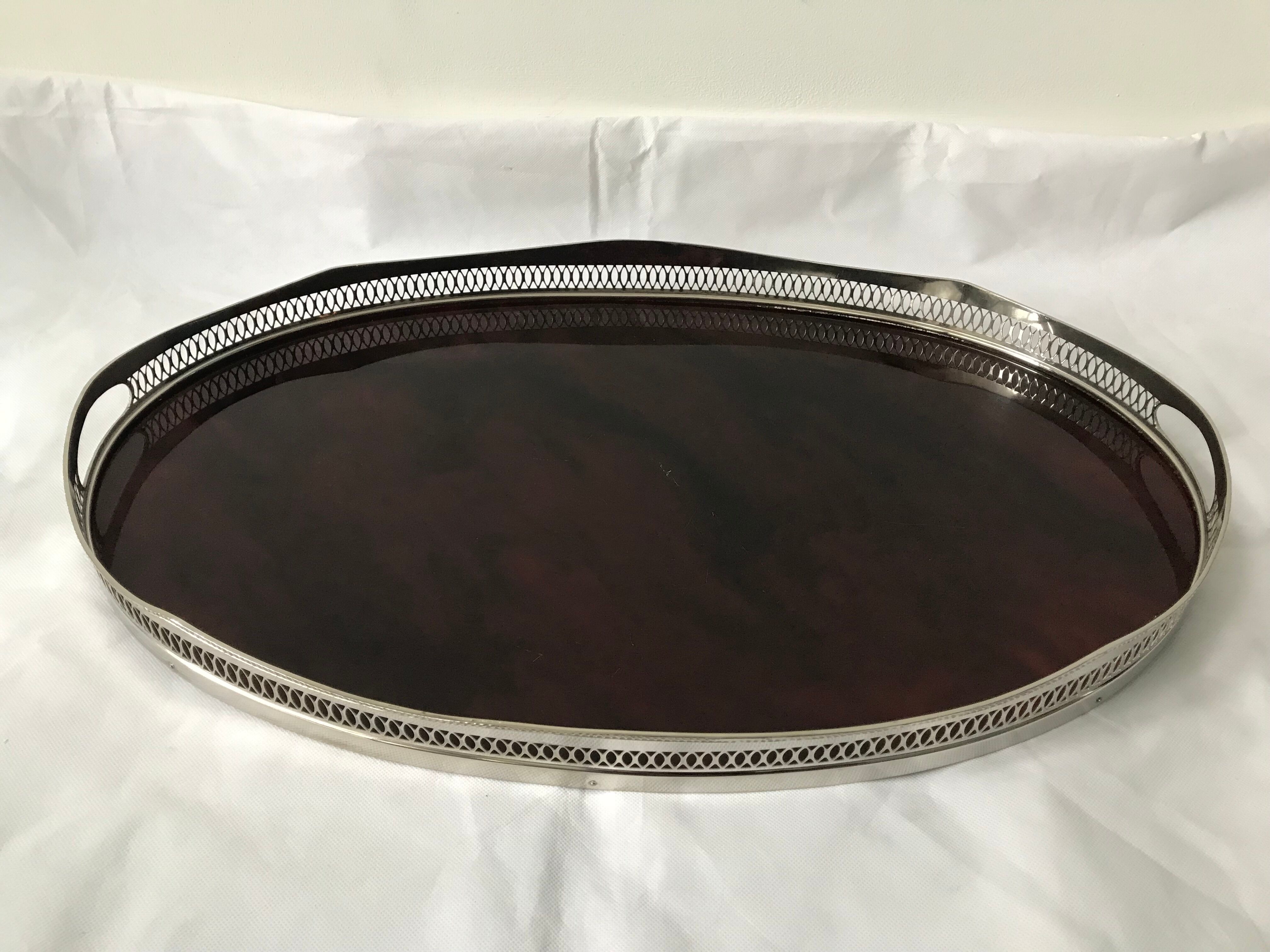 Service tray of silver metal, wood and fake tortoiseshells 1970