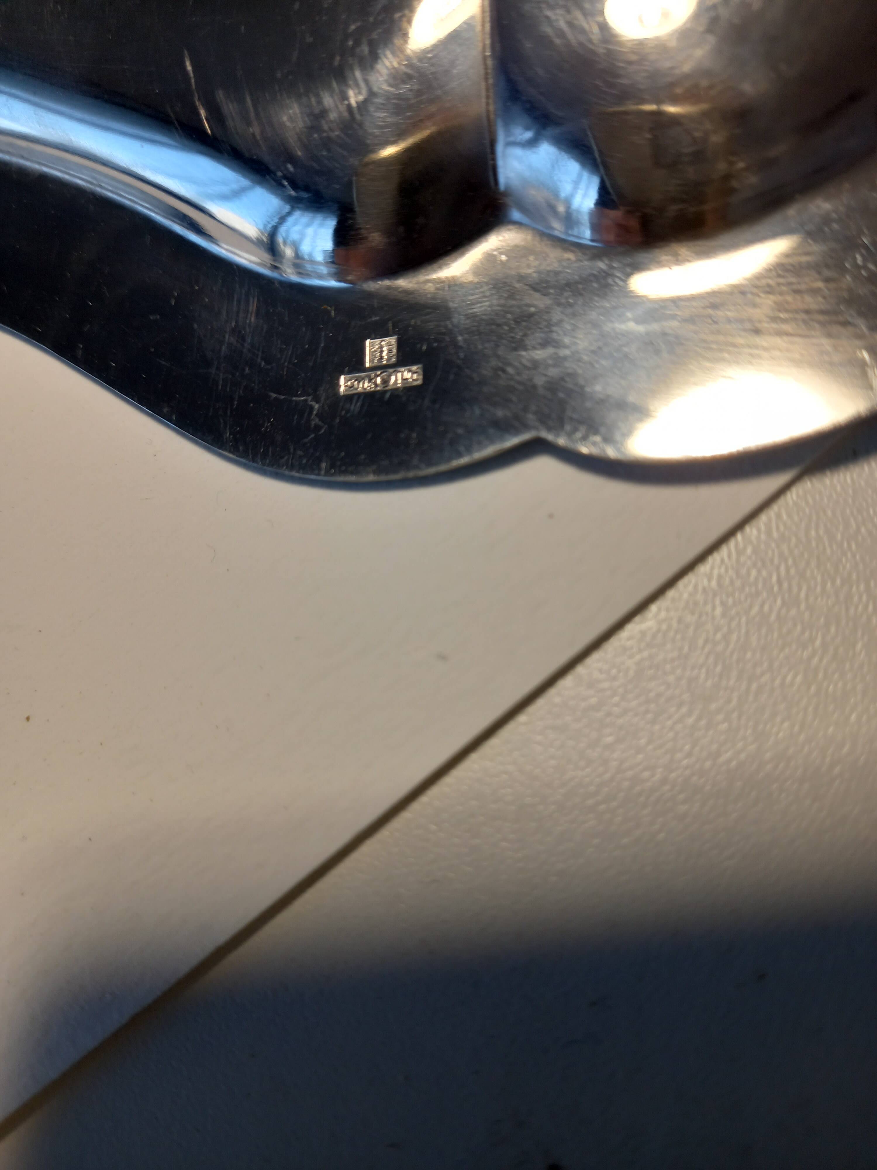 Set of 2 pewter trays