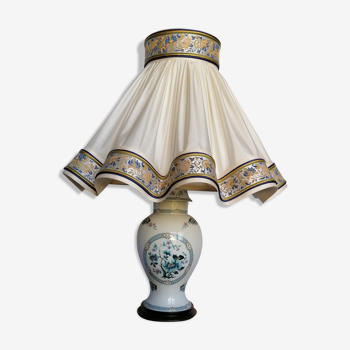 Limoges porcelain lamp and its jupled lampshade