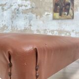 Bistro bench in imitation leather.