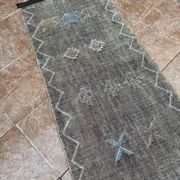 Moroccan silk hallway rug with cactus pattern: handwoven