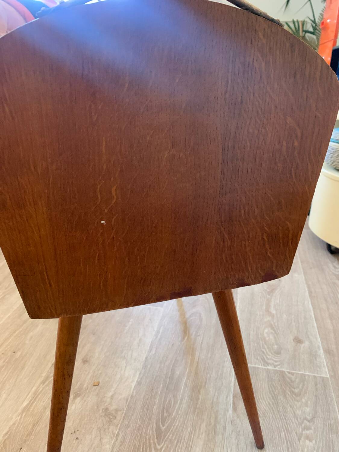 Small worker storage unit