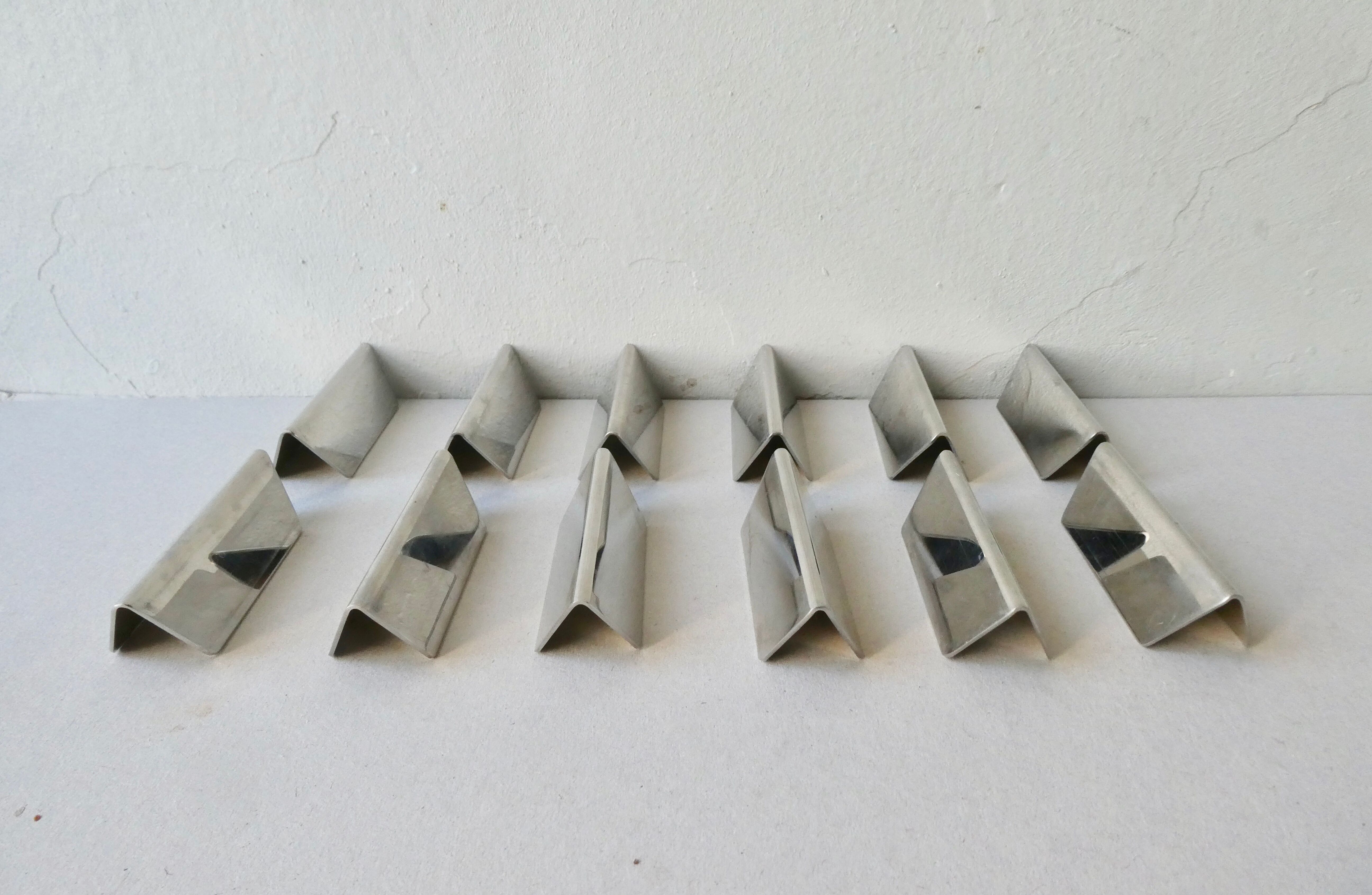 12 chrome metal knife holders