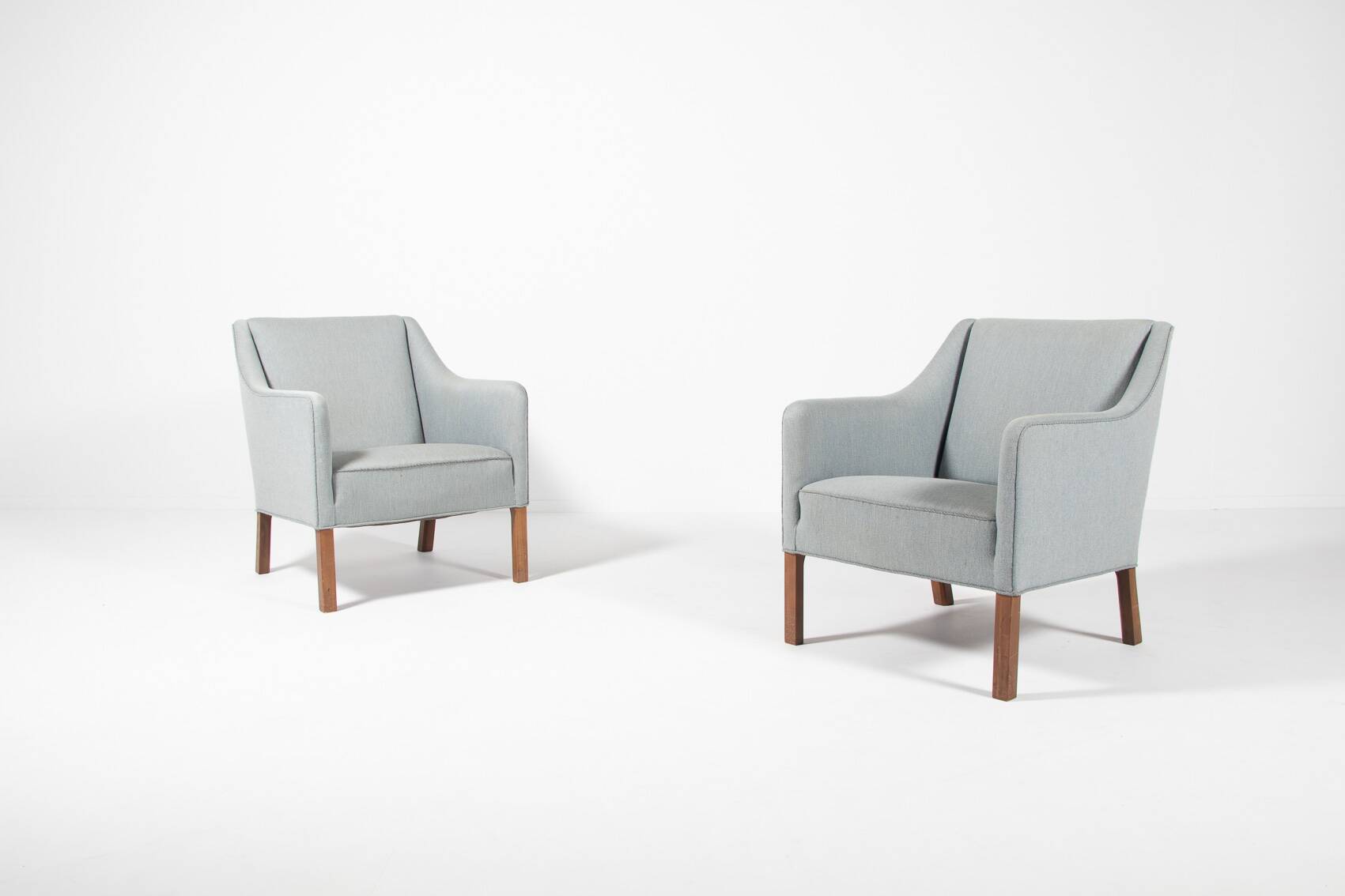 Set of two Danish Modern club chairs from Einar Larsen, 1950’s