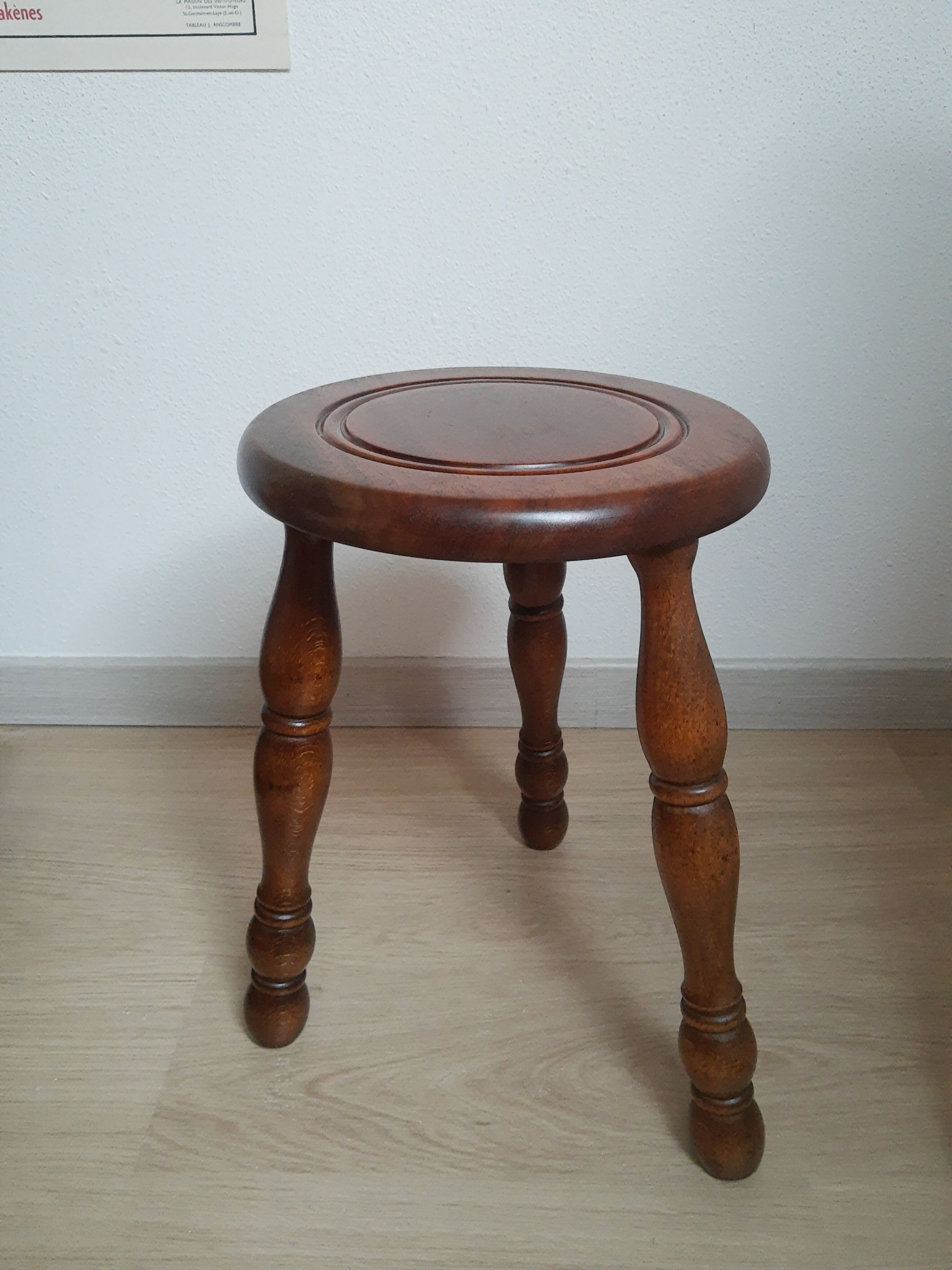 Vintage turned wood tripod country stool