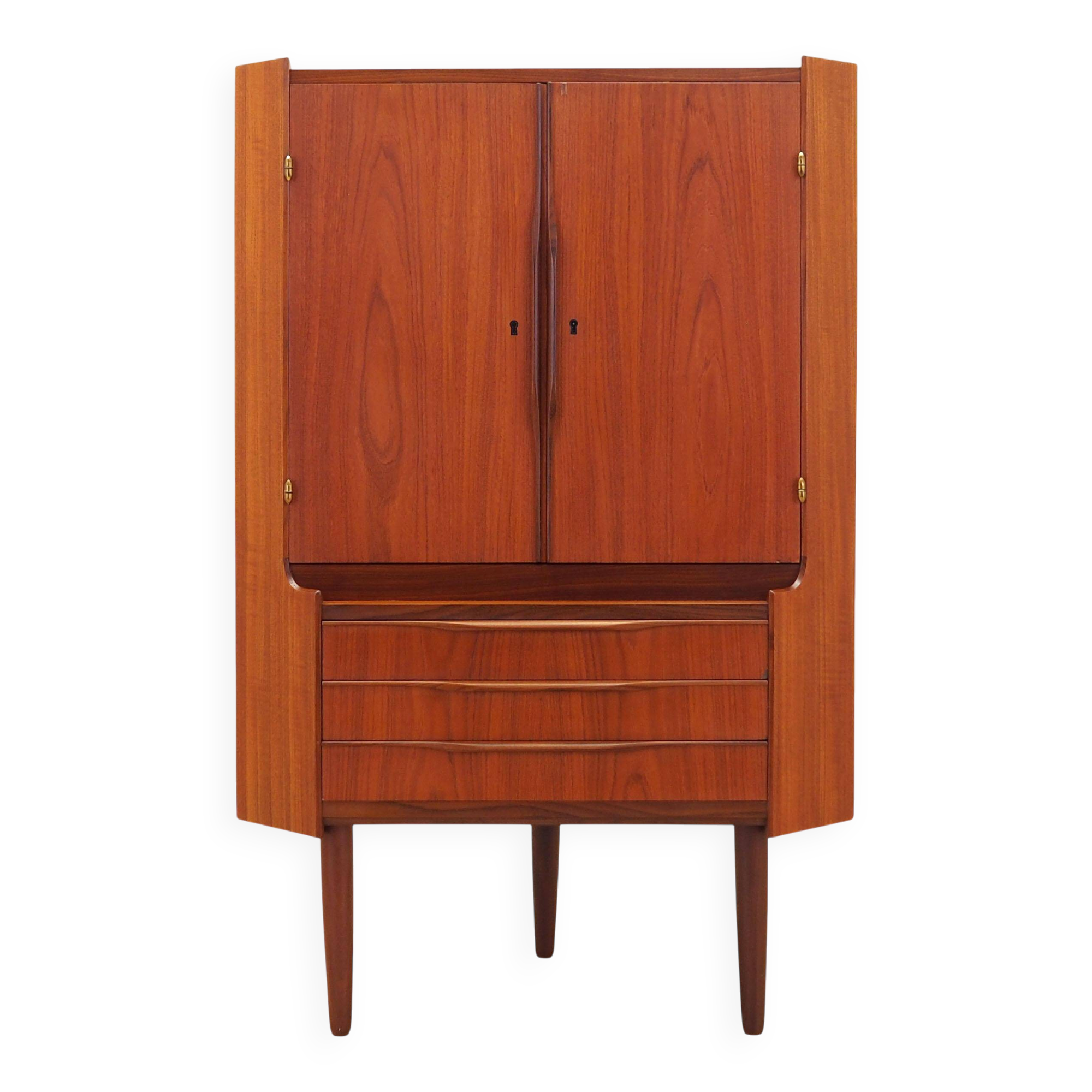 Teak corner cabinet, Danish design, 1970s, production: Denmark