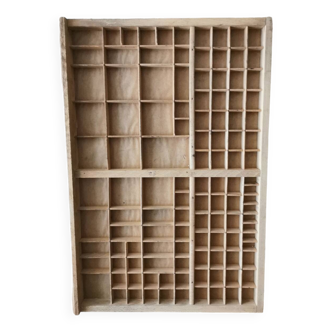 Ancien casier d'imprimerie