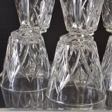 6 large wine glasses in semi-crystal from VMC in good condition.