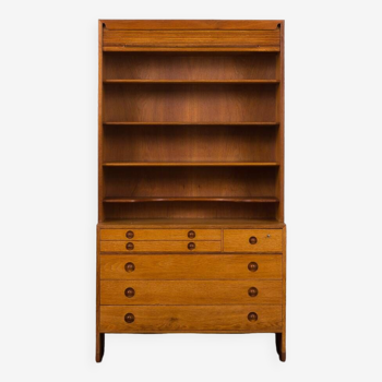 Mid-century oak bookcase by Hans Wegner, RY Mobler, 2 parts unit with chest of drawers and tambour d