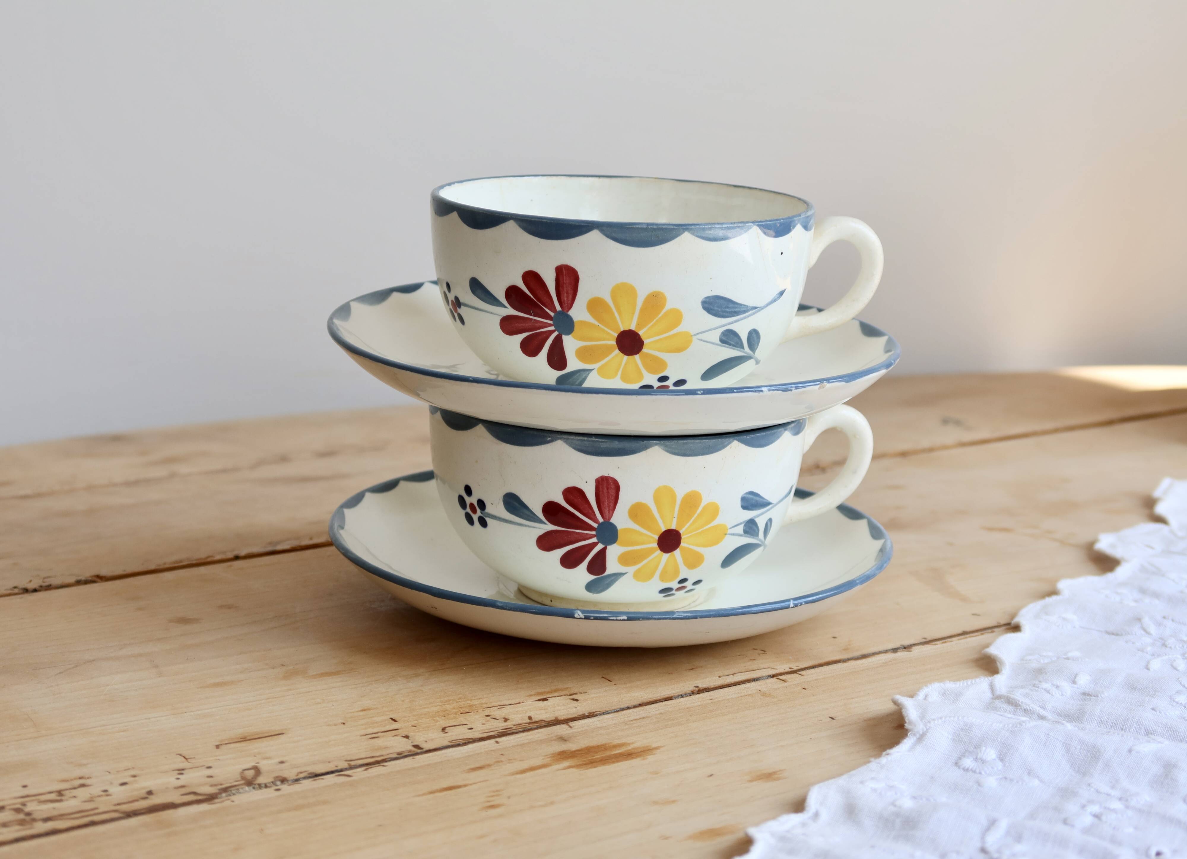 Antique breakfast cups faience Salins - Model Jacqueline