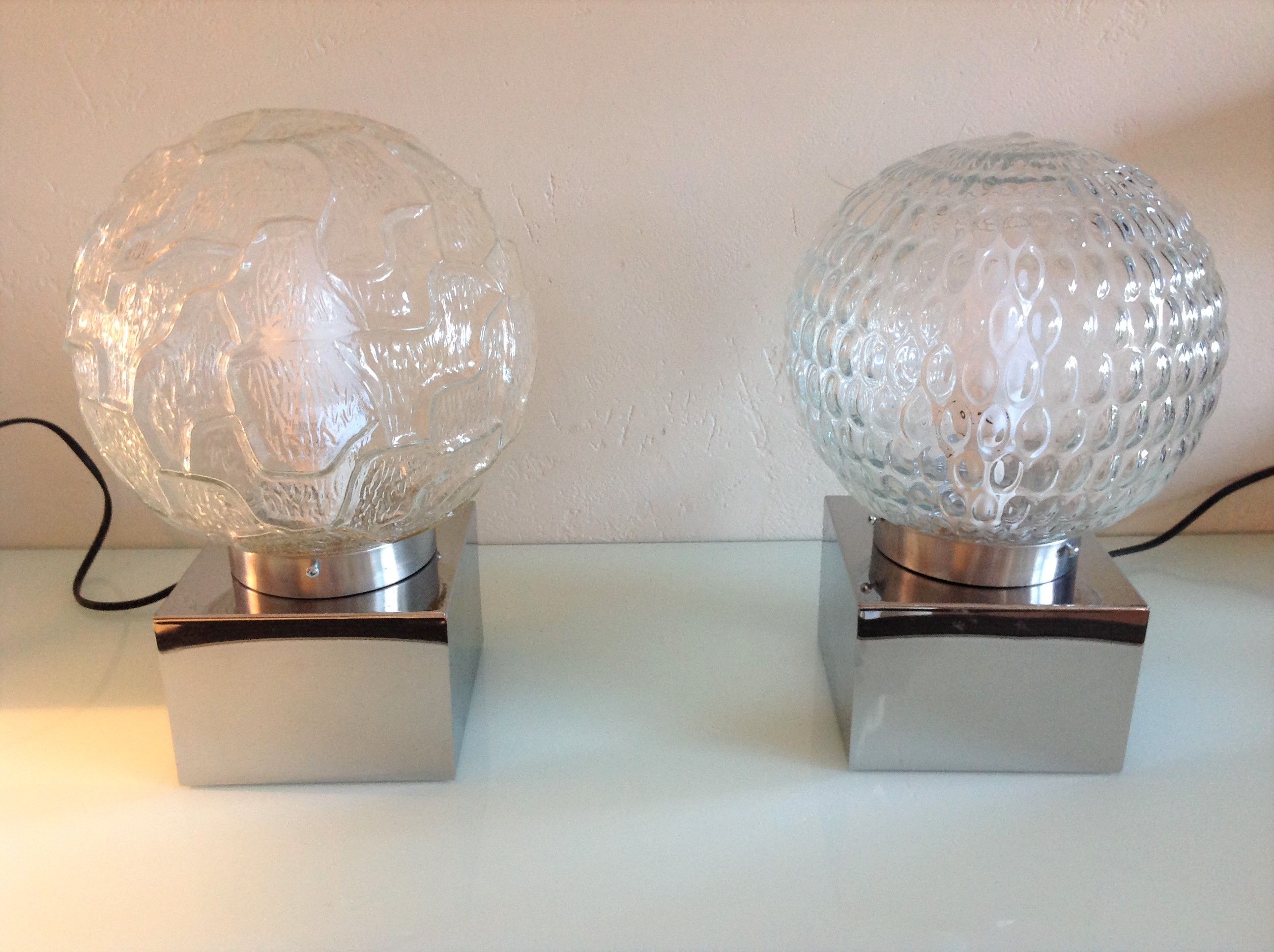 Pair of globe bedside lamps in glass and chrome/vintage metal 70-80