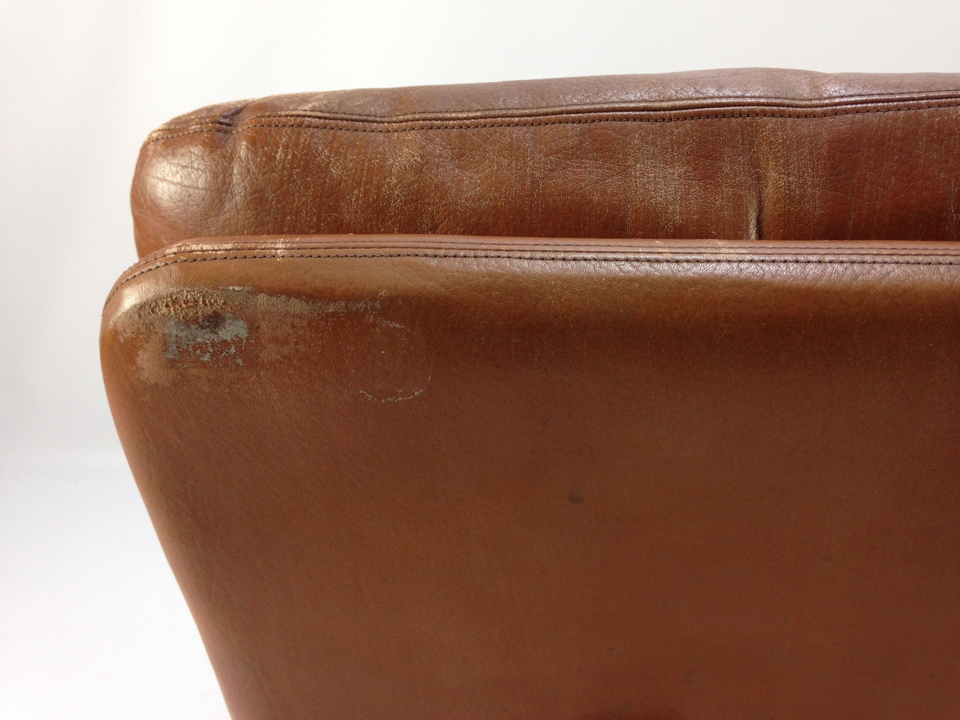 Vintage Leather Sofa by Kho Liang Ie for Artifort, 1960s
