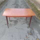 Table tonneau scandinave extensible