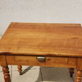 Table d'appoint ou petit bureau avec sa chaise