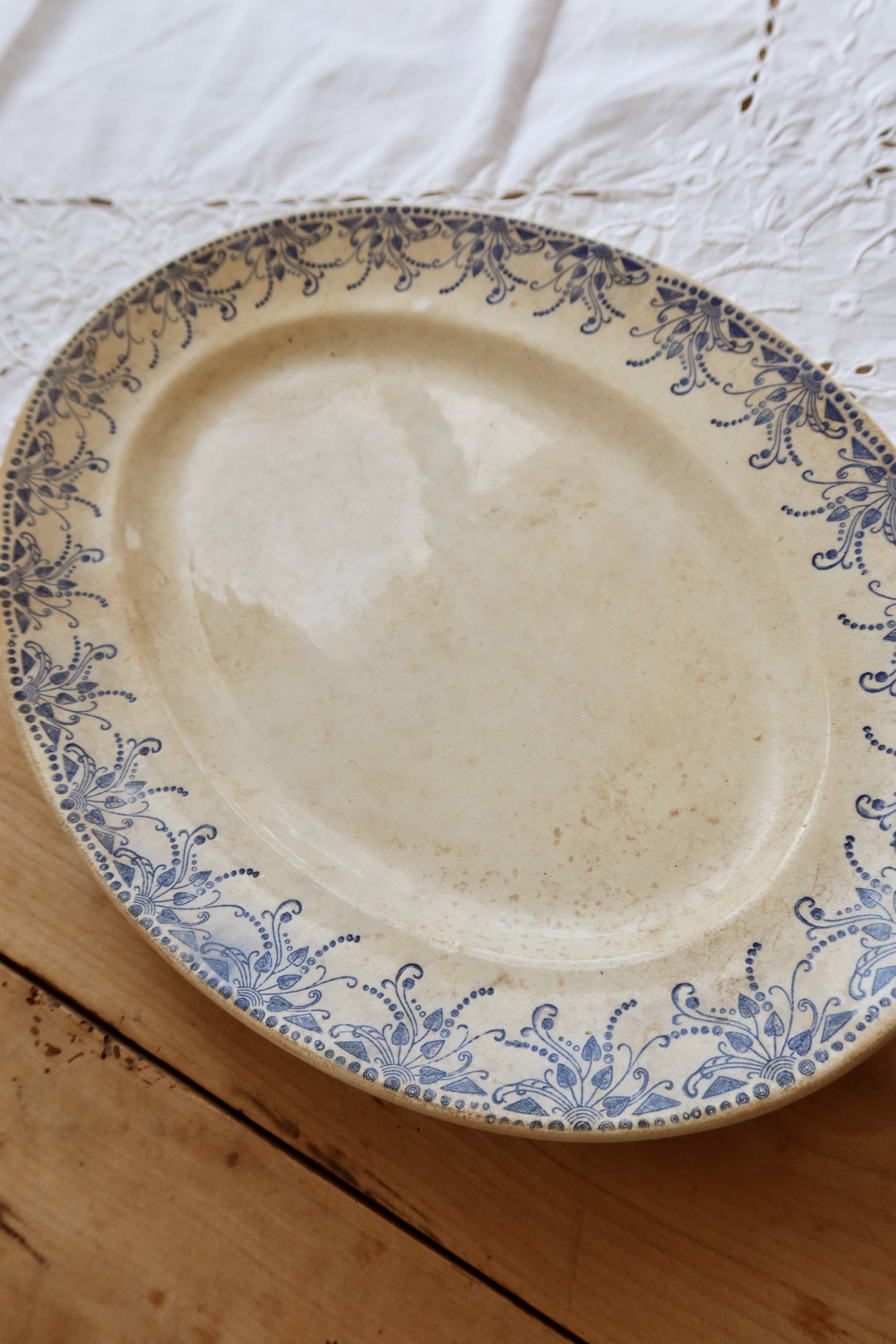 Antique oval serving dish, ironstone Creil & Montereau - Tolga model