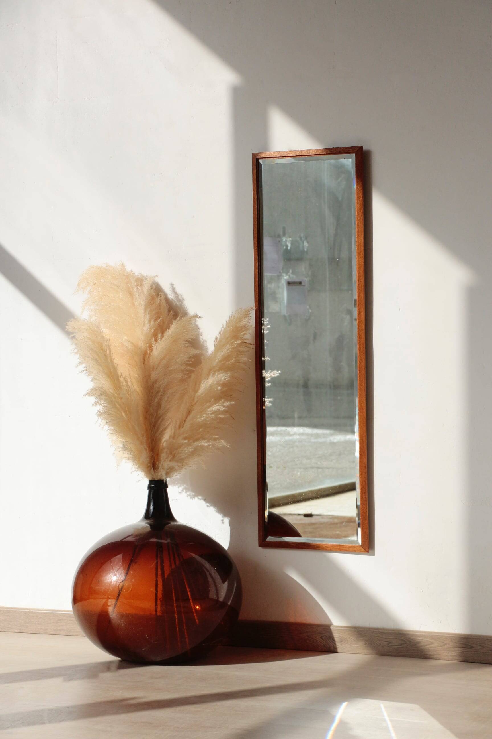 Large bevelled mirror - 02.10.25.01