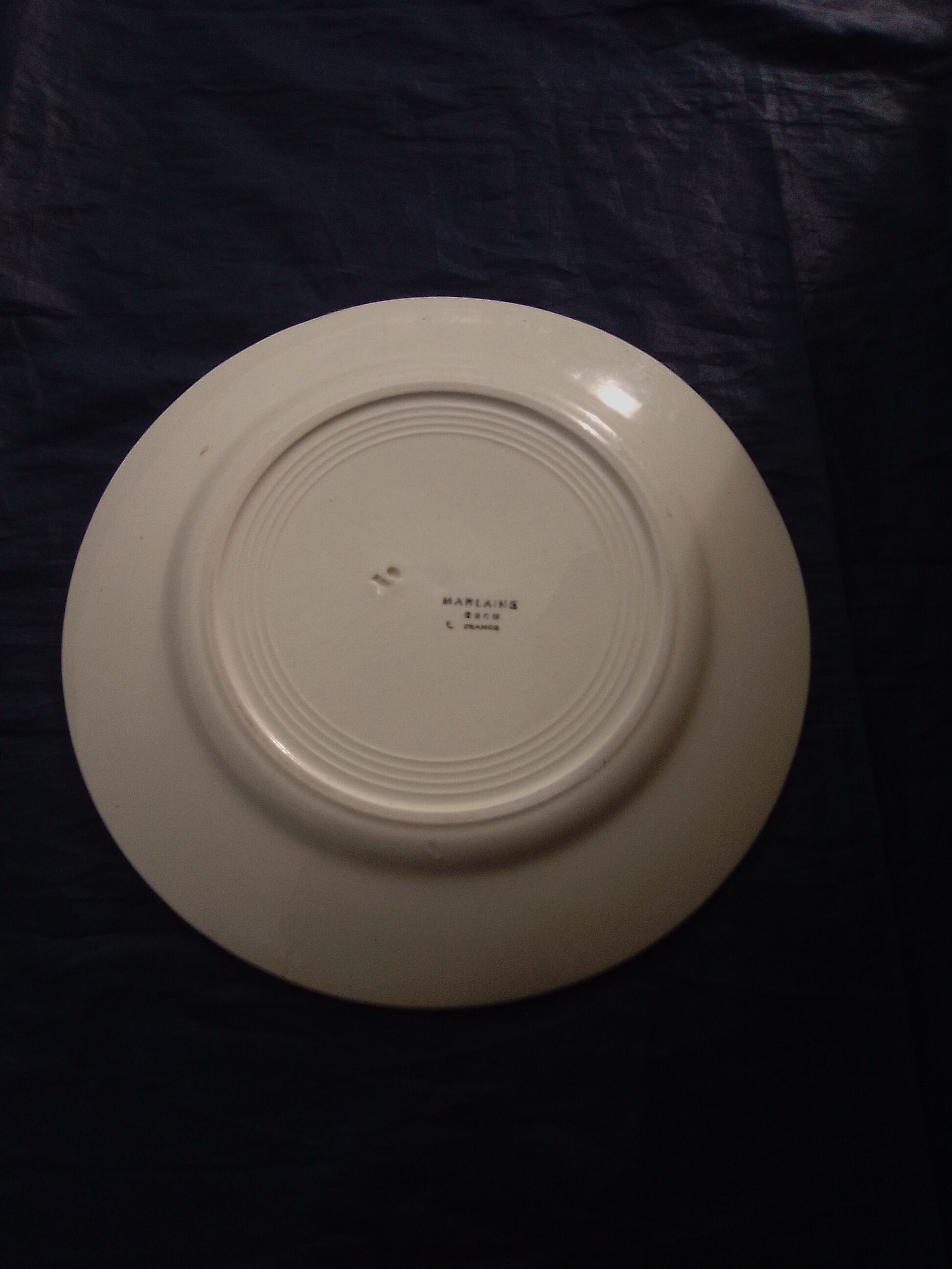 Round dish in earthenware HBCM Creil Montereau model Marlaine diam 30,5 cm