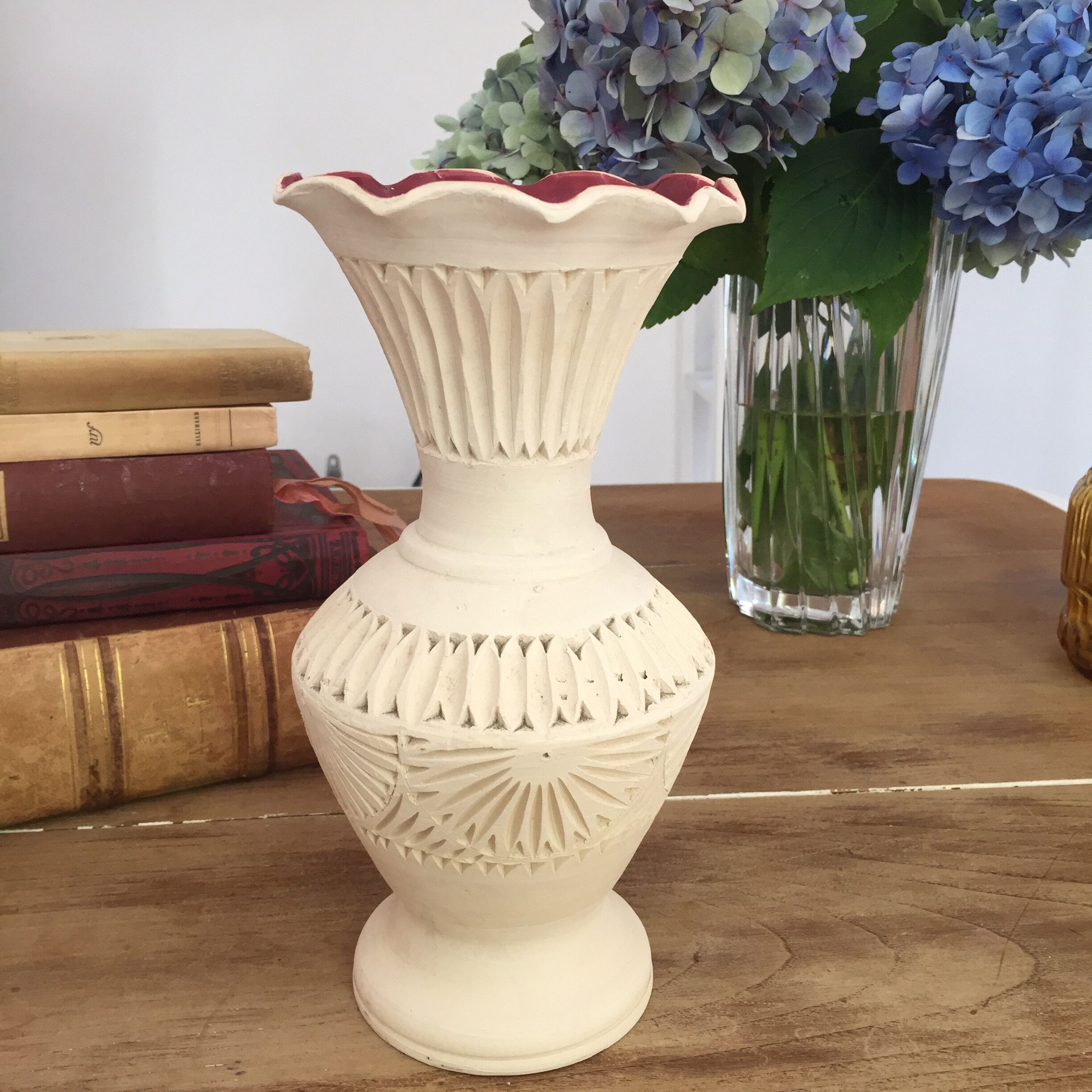 Vase en terre cuite vintage
