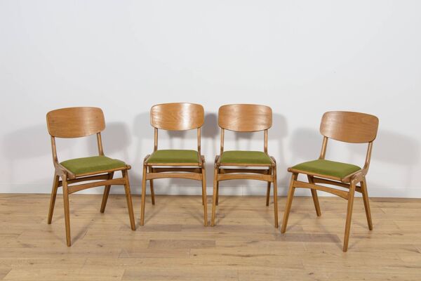 Chaises de salle à manger Boomerang de l'usine de meubles Goscinski, modèle 229XB, Pola