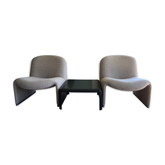 Alky armchairs by Giancarlo Piretti for Castelli and one table