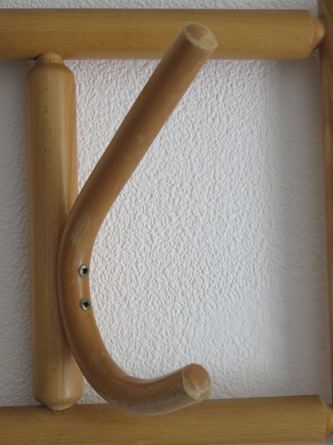 Curved wooden wall coat rack from the 70s-80s.