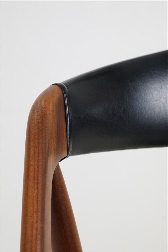 Schou Andersen Møbelfabrik / Kai Kristiansen Type 31 chair / teak / skai / Mid Century Danish Modern Design / 1950s / 1960s