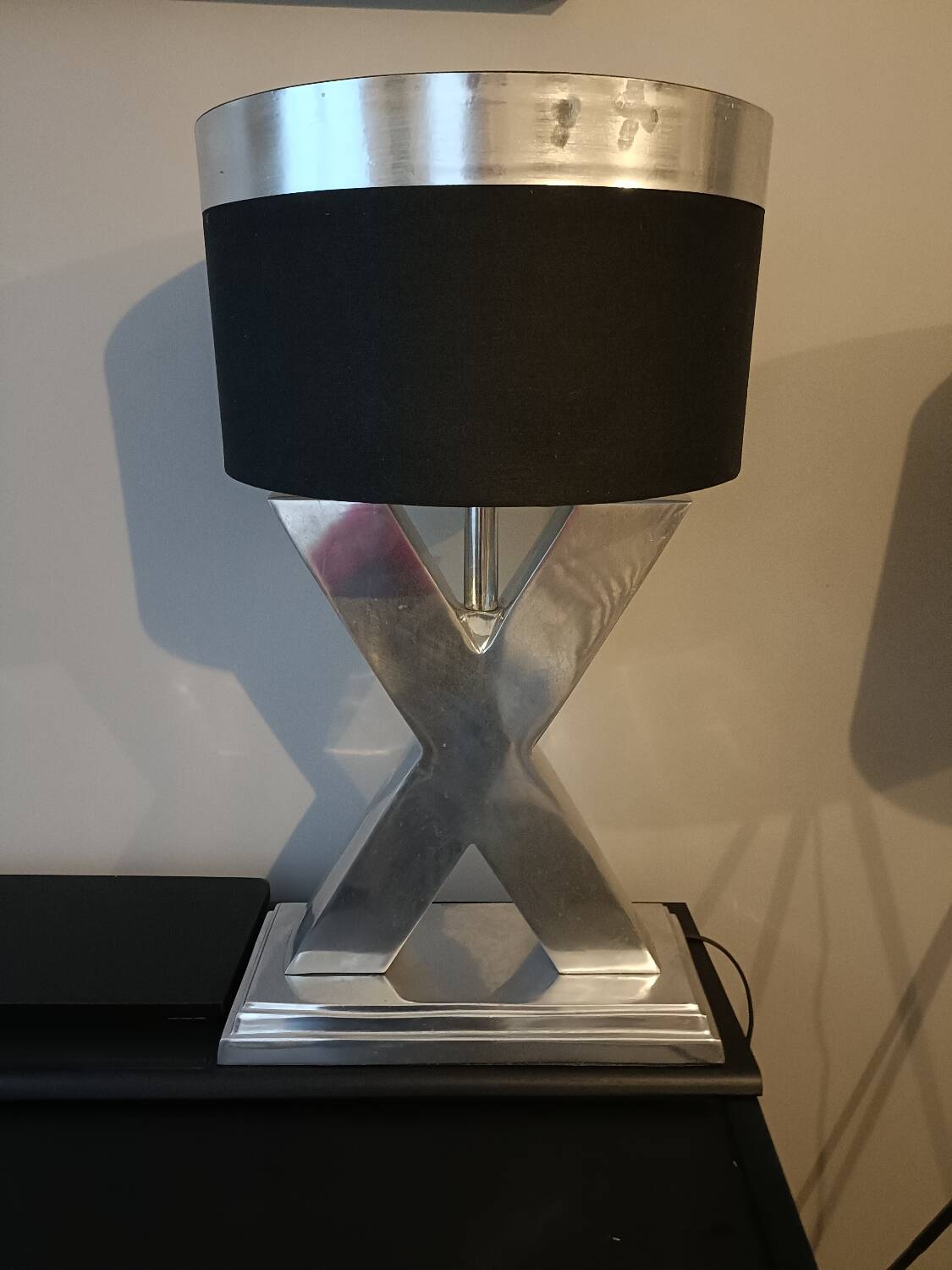 Lamp in X, cross, steel, design