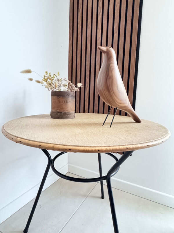 Ancienne table basse en rotin et métal noir