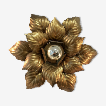 Golden flower wall lamp