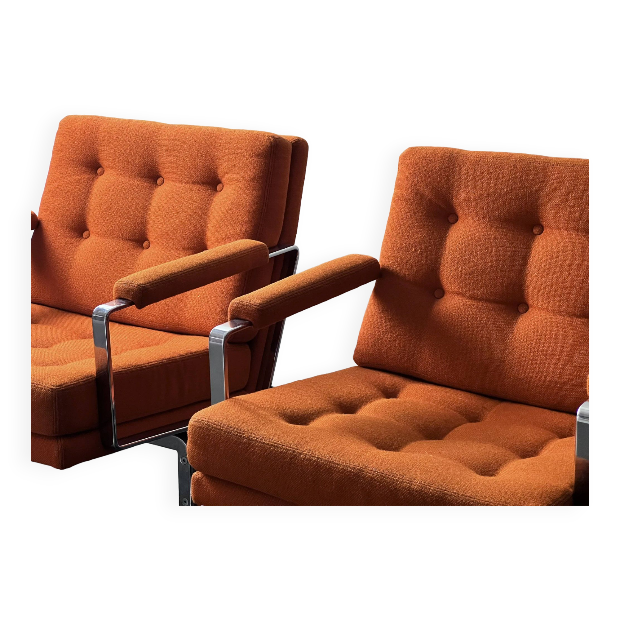 Pair of Karl Erik Ekselius armchair, in orange and chrome Kadrat fabric