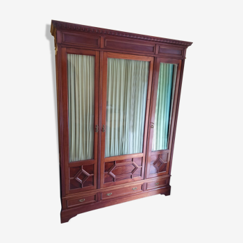 Armoire vitrée