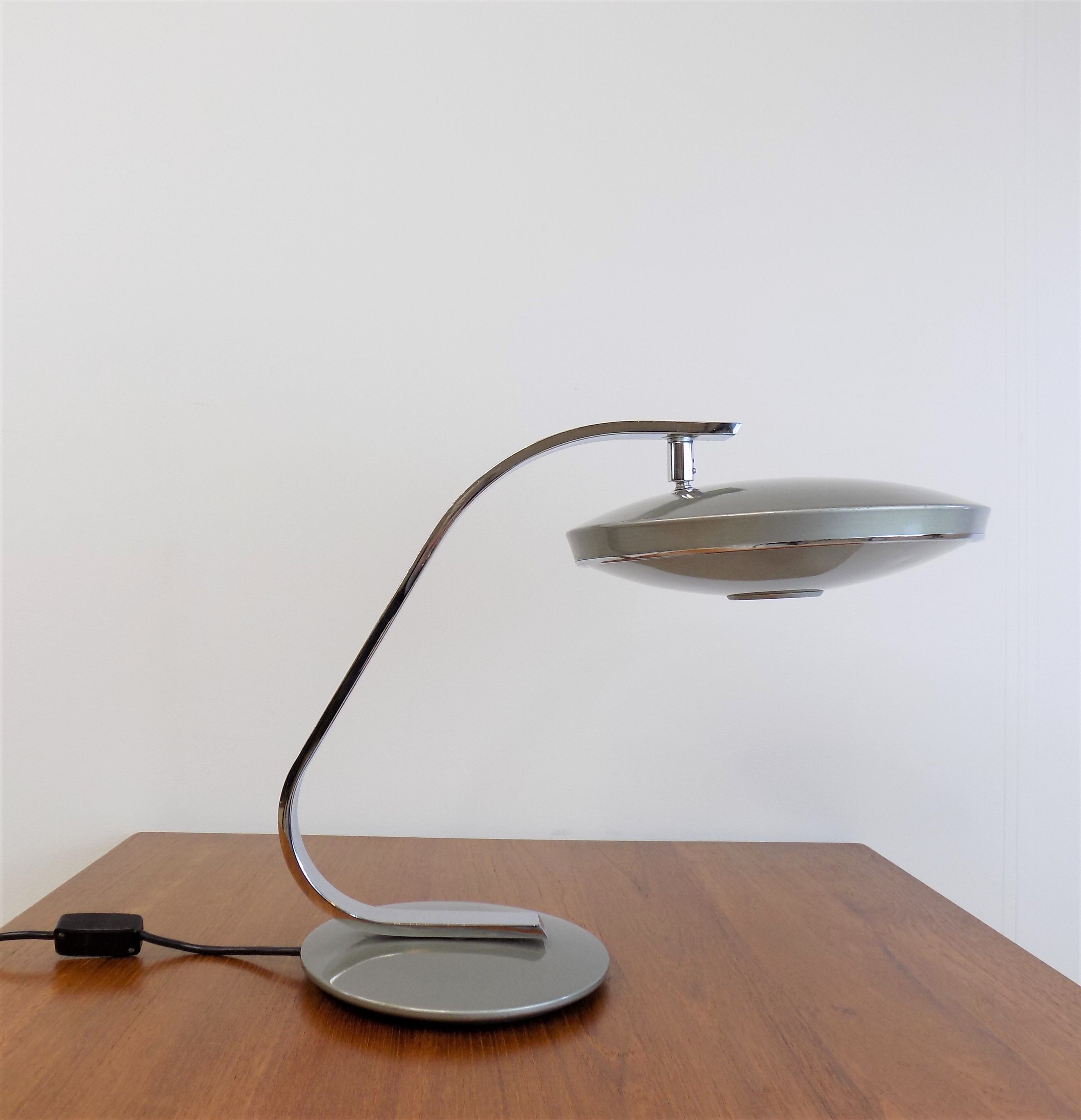 Fase 520 C table lamp from Fase Madrid