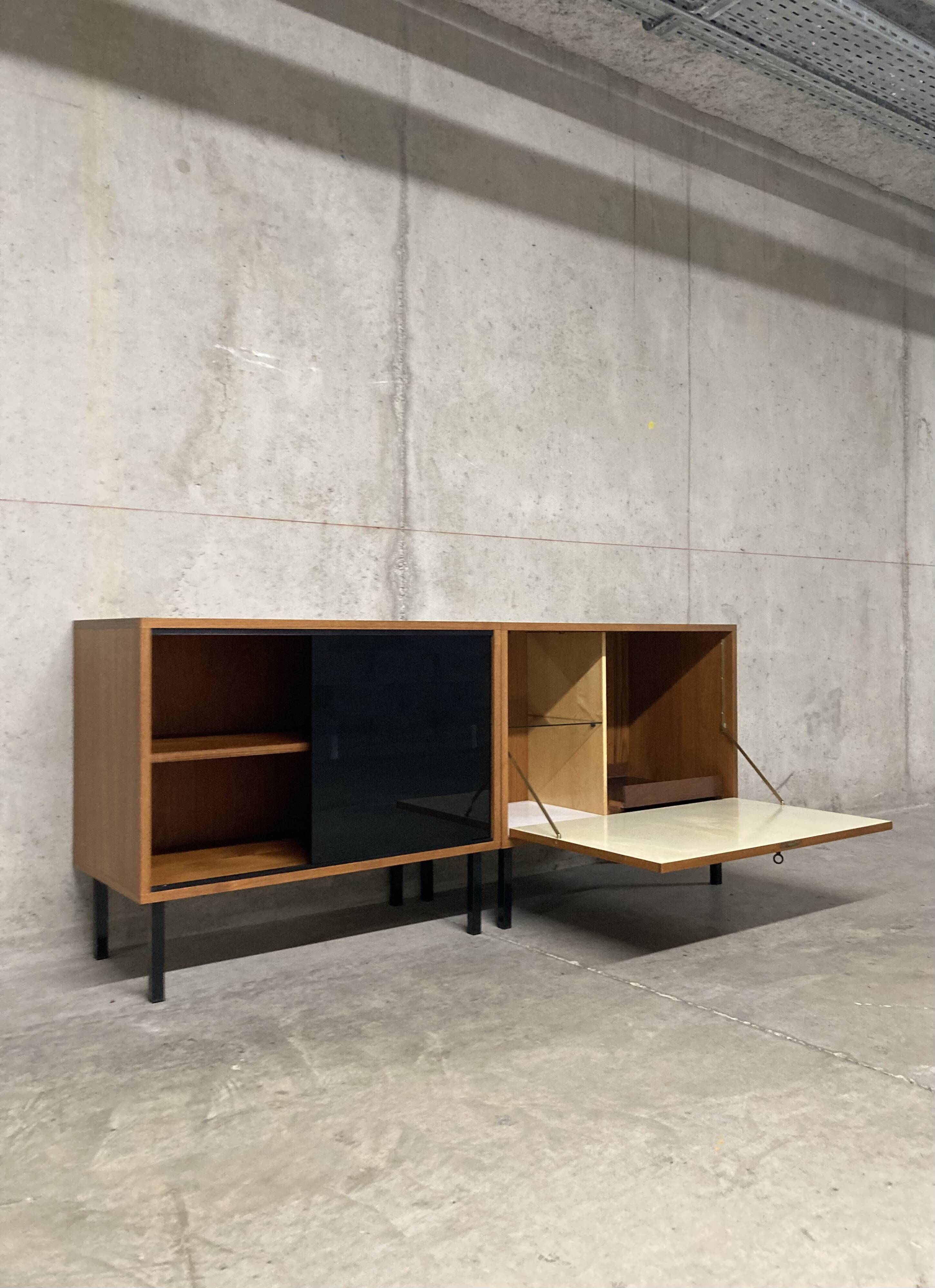 Enfilade moderniste vitrine teck Philippon et Lecoq vintage années 60