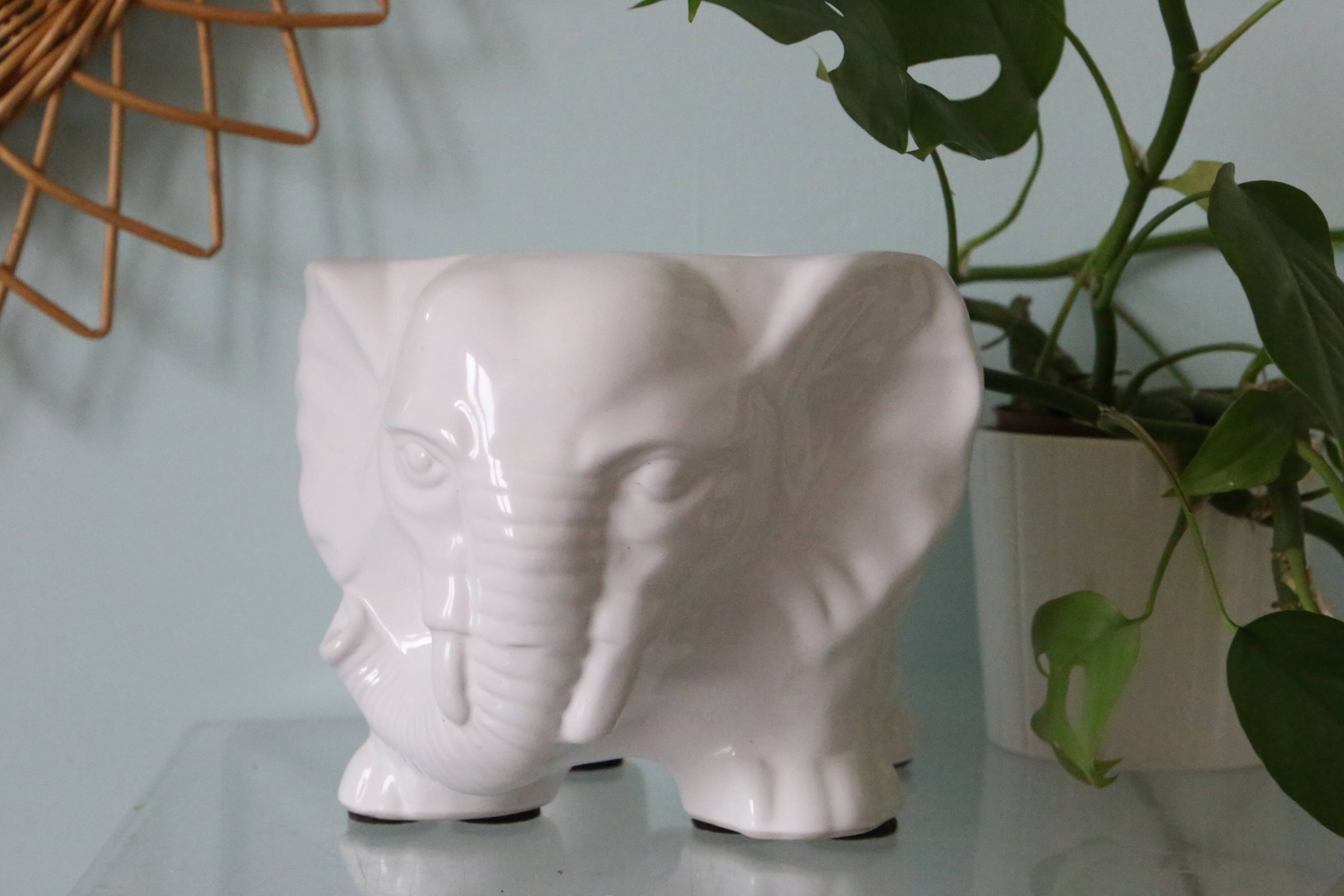 Cache pot éléphant vintage
