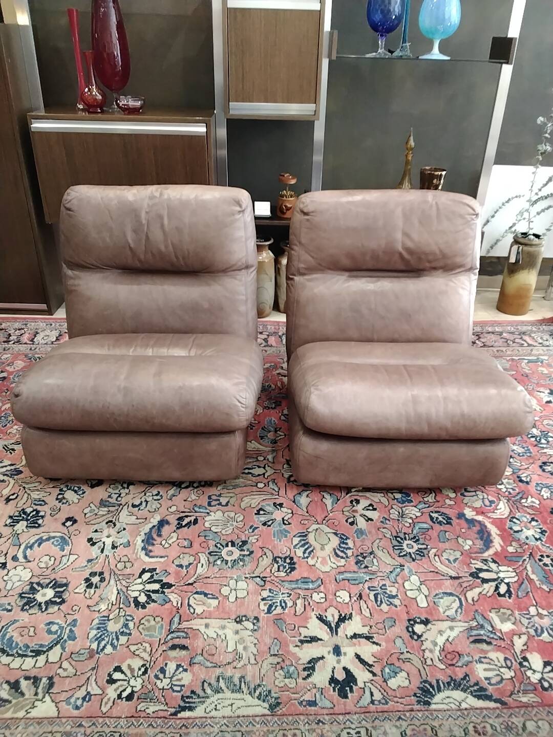 2x Chairs